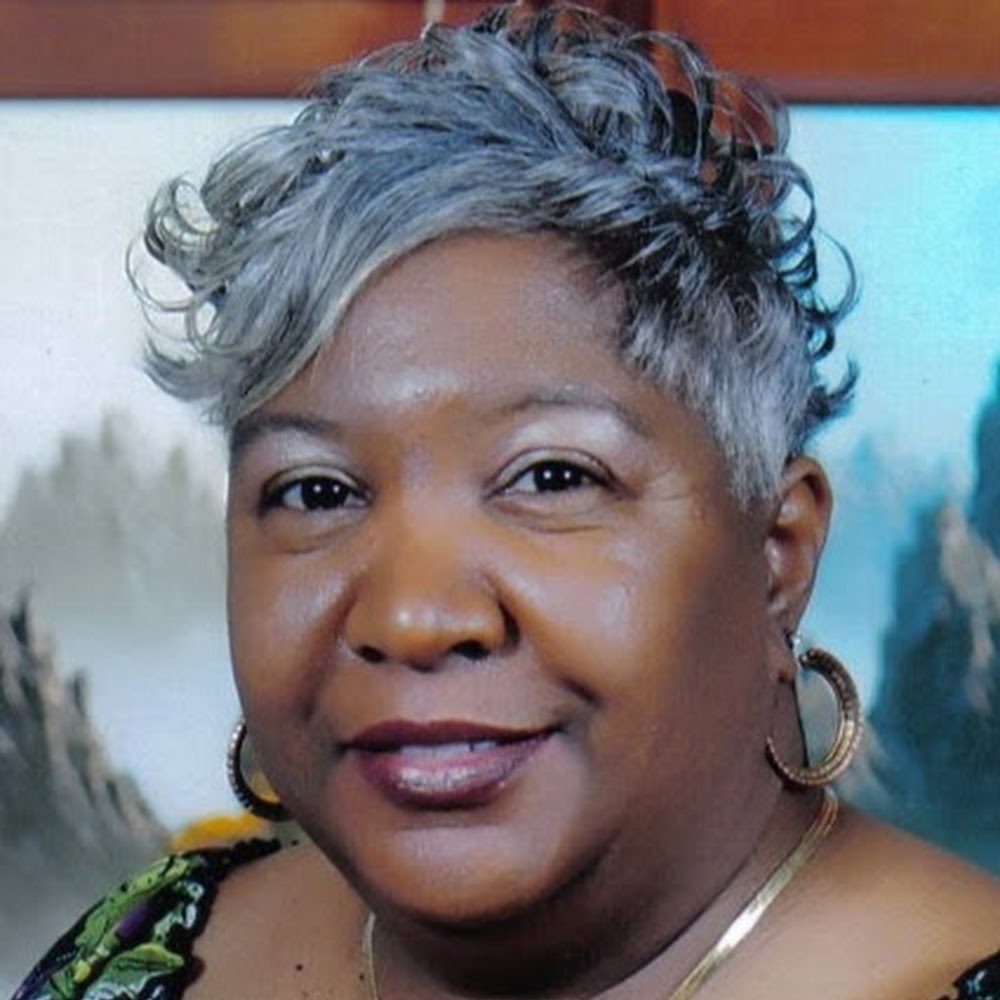 Meet your Posher, Velina
